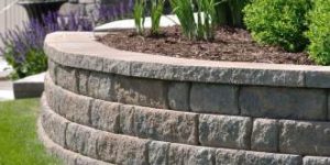 Landscaping Retaining Wall Made Out of Block
