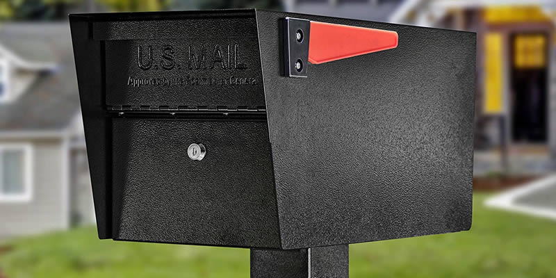 locking residential mailbox installed on post for 290