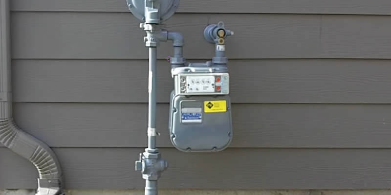 new gas line and gas meter installed on home